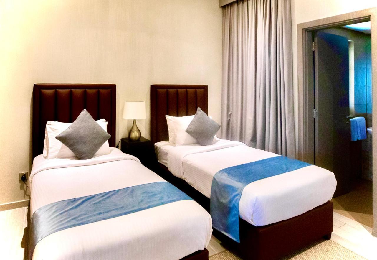 Dragon Beach Hotel Muharraq Exterior photo