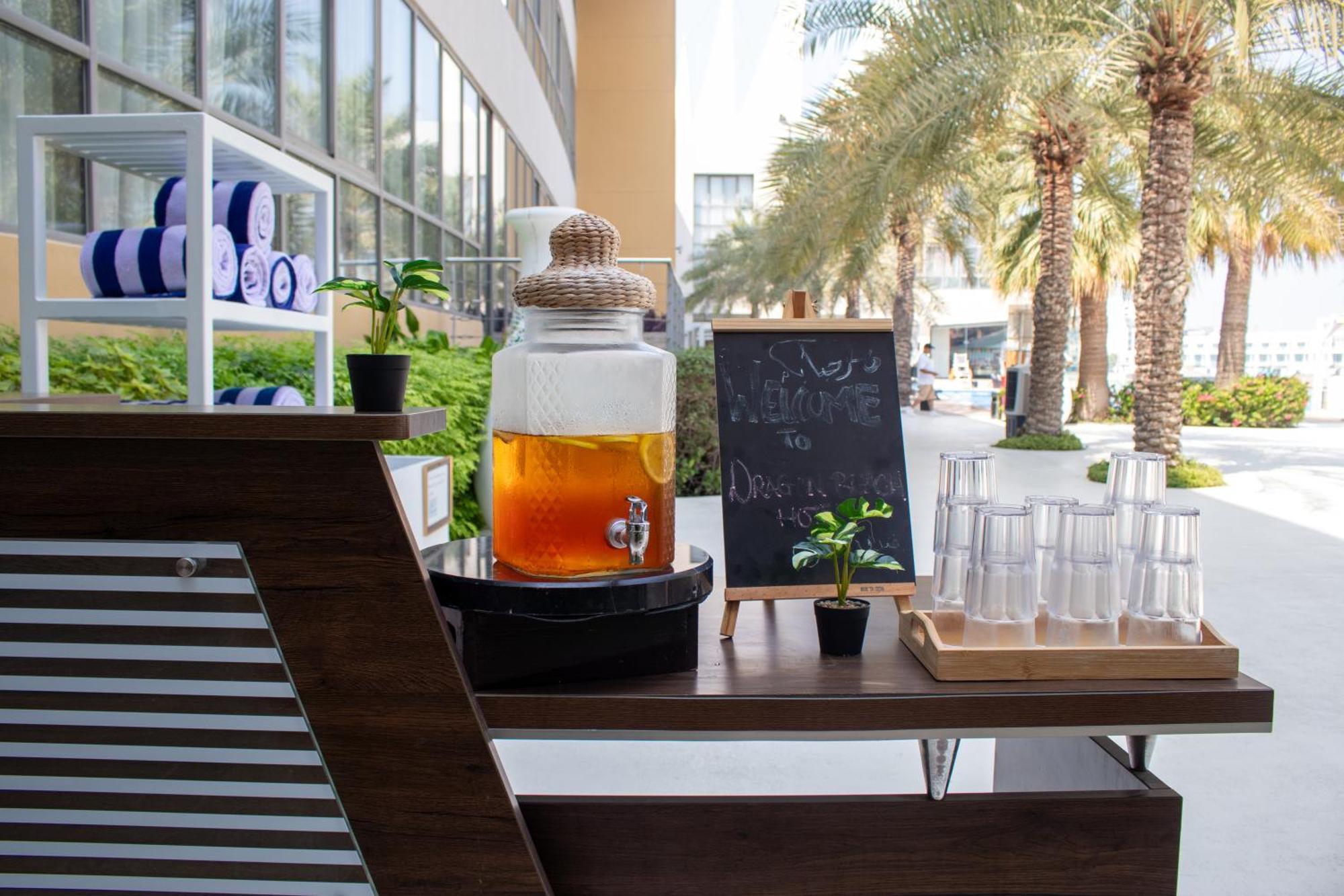 Dragon Beach Hotel Muharraq Exterior photo