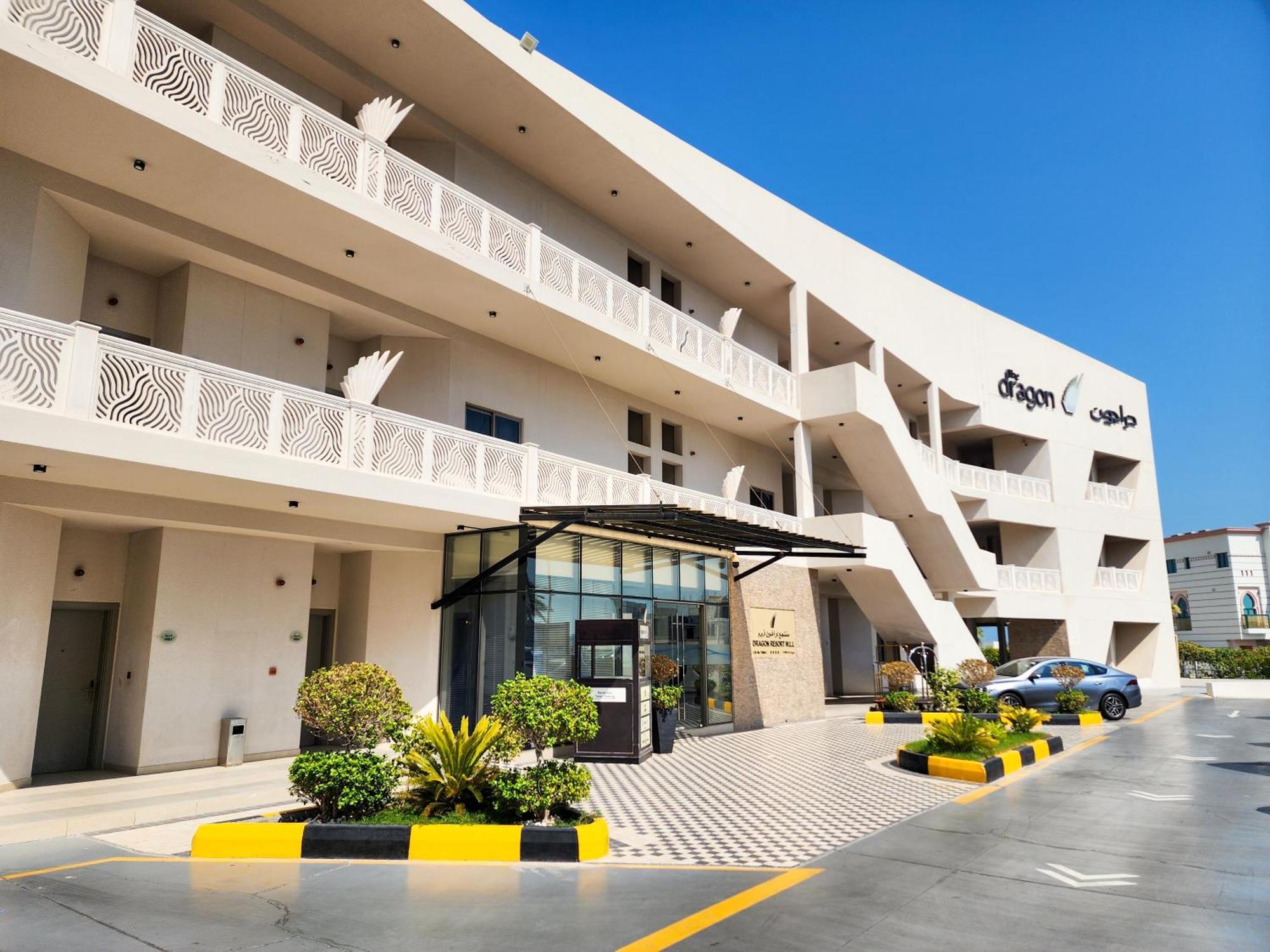 Dragon Beach Hotel Muharraq Exterior photo