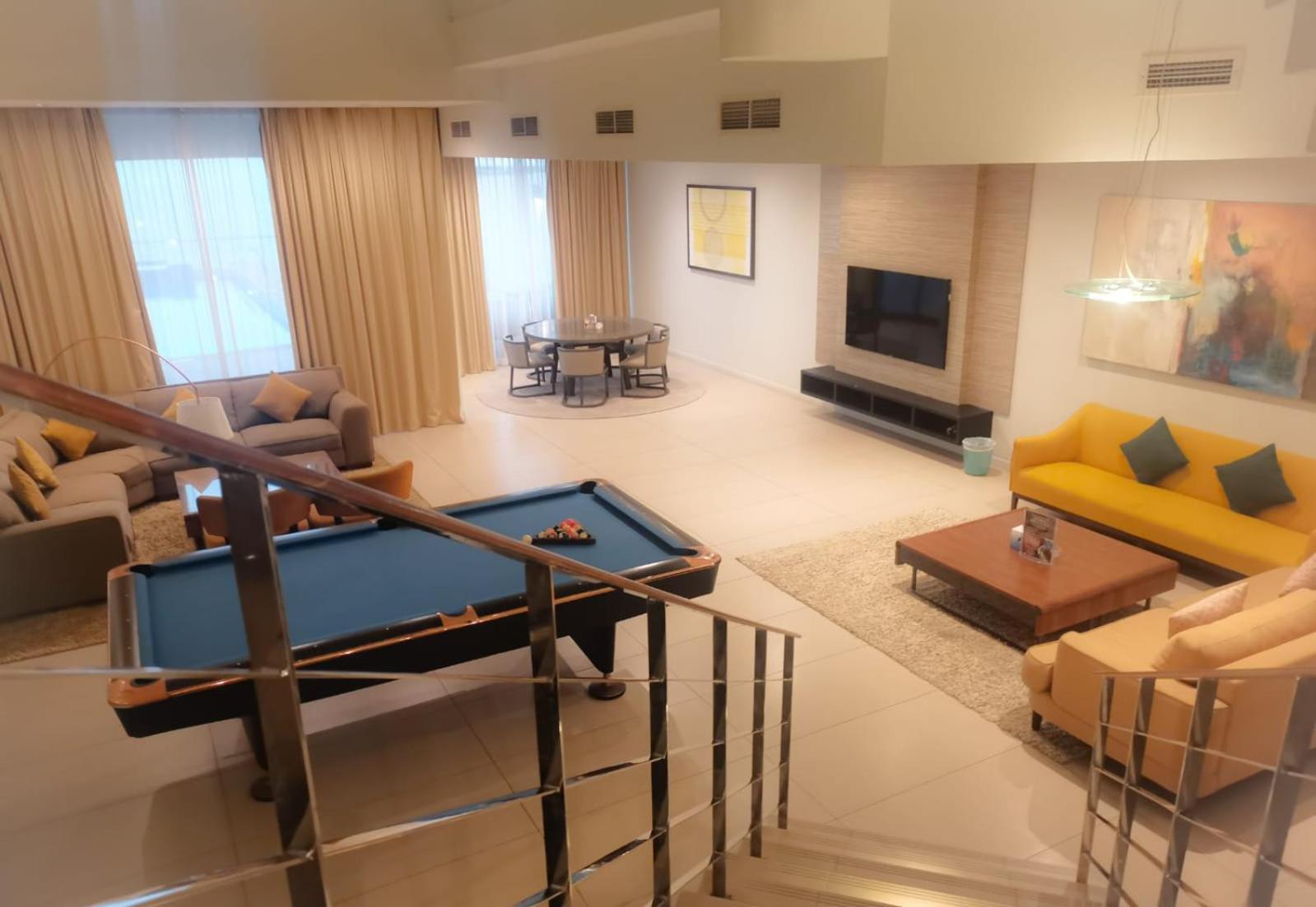 Dragon Beach Hotel Muharraq Exterior photo